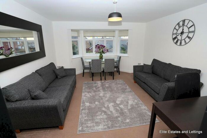 2 Bedroom Apartment To Rent In New Durham Courtyard, Gilesgate, DH1