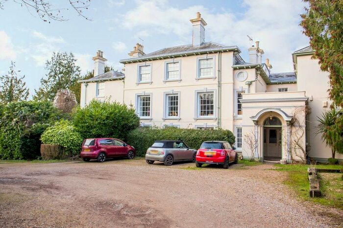 2 Bedroom Flat For Sale In Higham Lane, Bridge, CT4