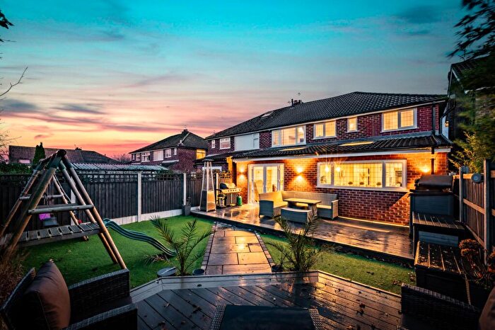 3 Bedroom Semi Detached House For Sale In Bowen Close, Bramhall, SK7