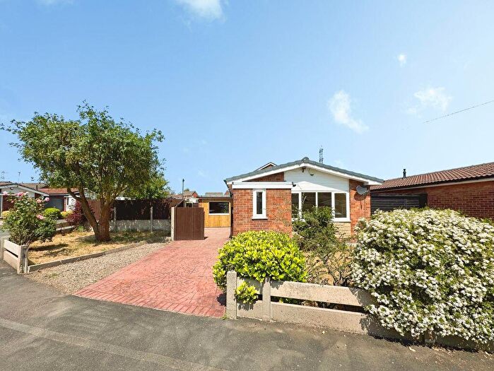 2 Bedroom Detached Bungalow For Sale In Stanley Road, Radcliffe, M26