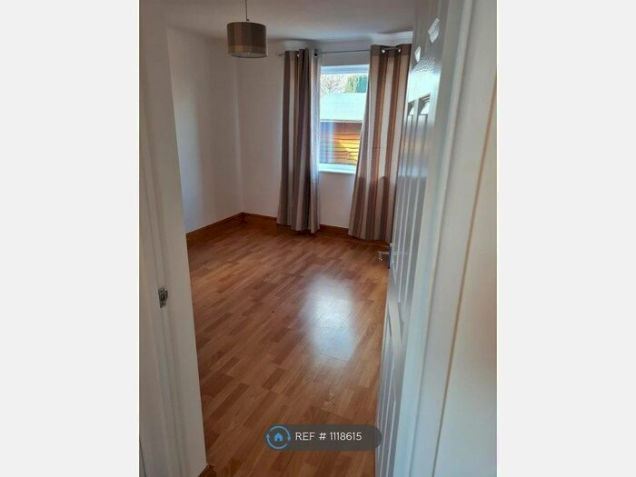 1 Bedroom Maisonette To Rent In Almond Road, Leighton Buzzard, LU7
