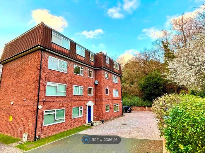 1 Bedroom Flat To Rent In Deepdale Court, South Croydon, CR2