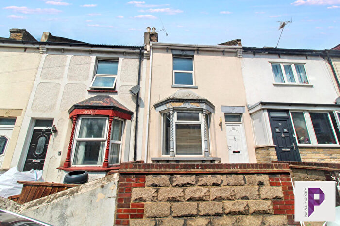 2 Bedroom Terraced House For Sale In Ingram Road, Gillingham, Kent, ME7