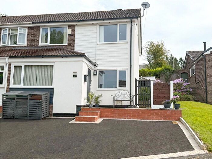 3 Bedroom Semi-Detached House For Sale In Longmoor Road, Glossop, Derbyshire, SK13