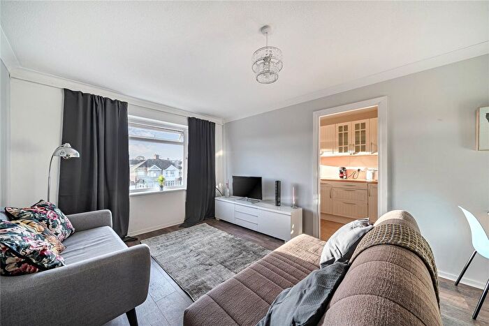 1 Bedroom Flat For Sale In Footscray Road, London, SE9