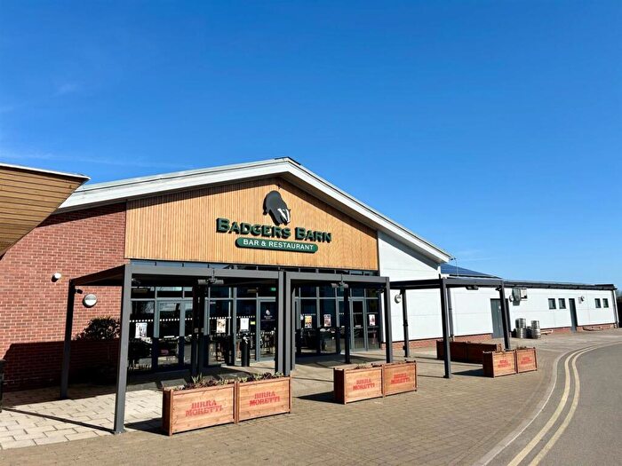 2 Bedroom Chalet For Sale In Grange Leisure Park, Alford Road, Mablethorpe, LN12