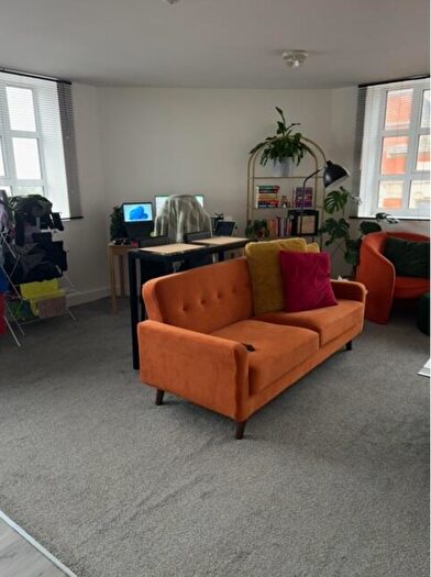 1 Bedroom Flat To Rent In Station House, High Street, Nottingham, NG10