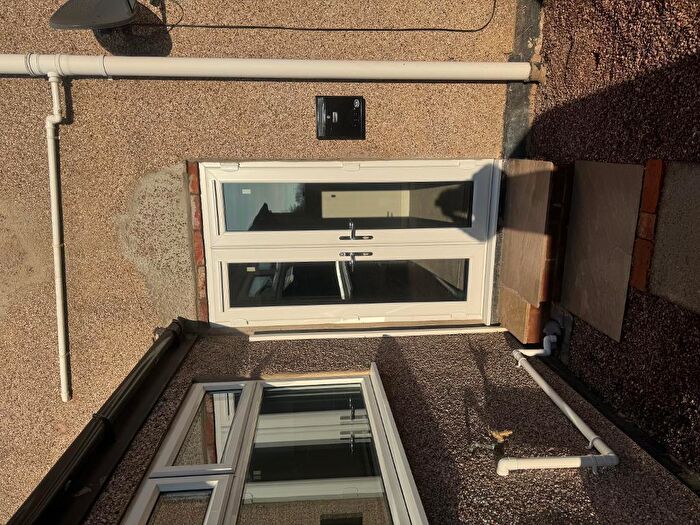 1 Bedroom Flat To Rent In Brook End, Fazeley, Tamworth, Staffordshire, B78