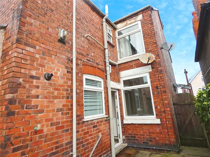 1 Bedroom Flat To Rent In Mansfield Road, Alfreton, Derbyshire, DE55