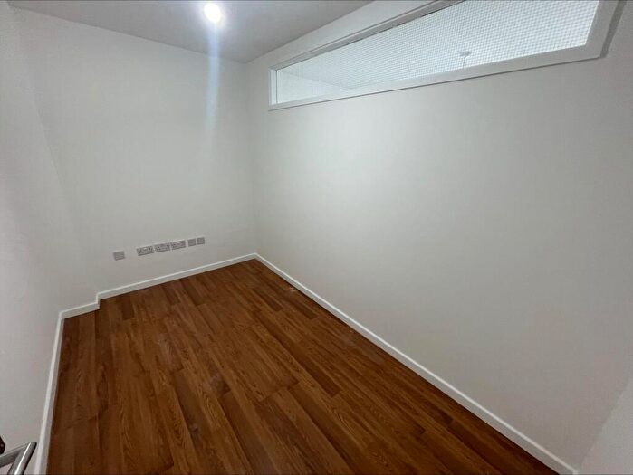 2 Bedroom Flat To Rent In Bedroom - Central Luton - Unfurnished -, LU1