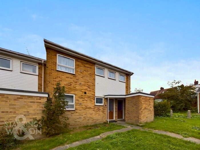 1 Bedroom Apartment To Rent In Lilac Drive, Lowestoft, NR32