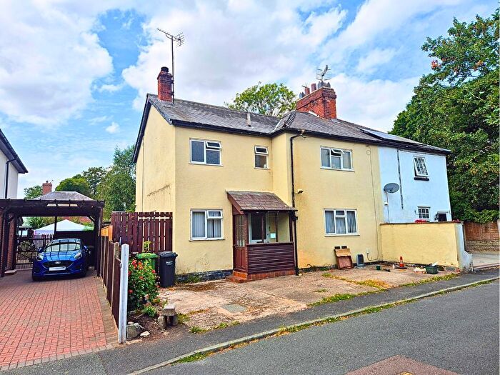 3 Bedroom Semi-Detached House For Sale In Pinsley Road, Leominster, Herefordshire, HR6