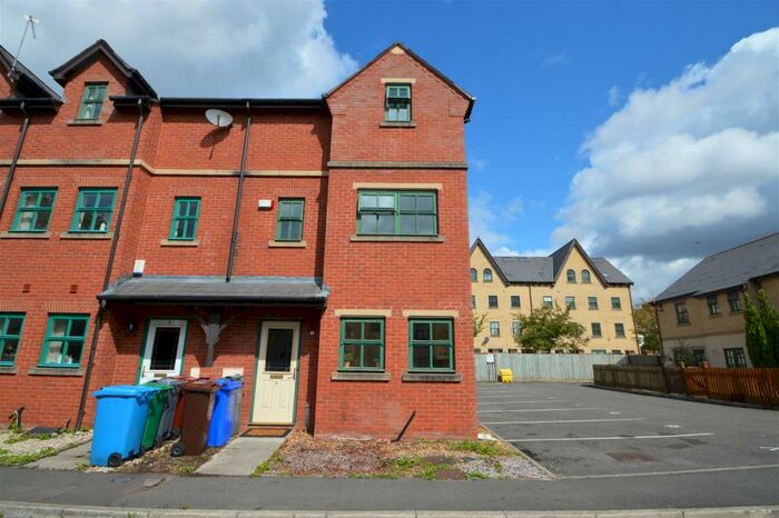 4 Bedroom House To Rent In Schuster Road, Victoria Park, Manchester, M14