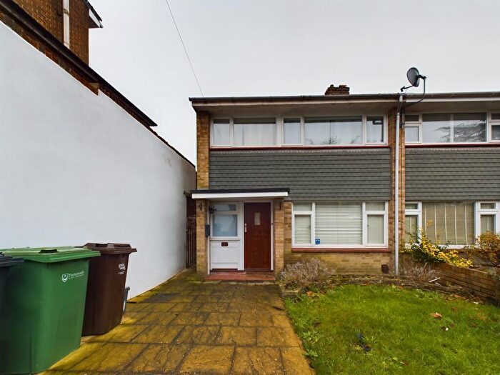 3 Bedroom End Of Terrace House To Rent In Havant Road, Drayton, Portsmouth, PO6