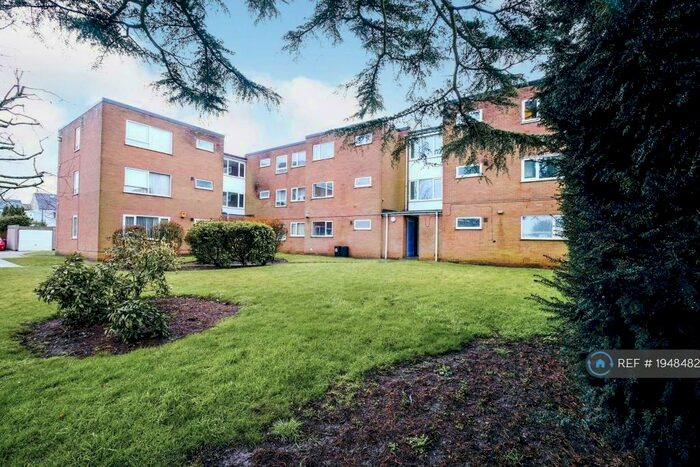2 Bedroom Flat To Rent In Parkdale Court, Birmingham, B33