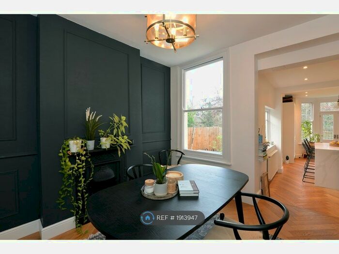 3 Bedroom Terraced House To Rent In Naylor Road, London, N20