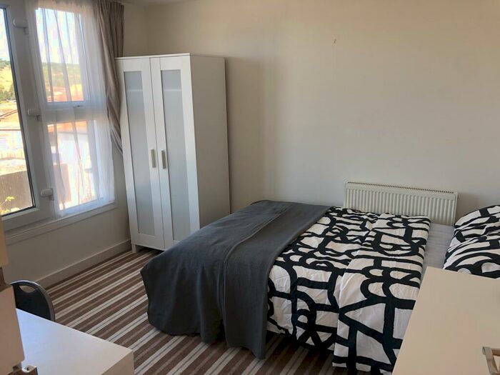 6 Bedroom House To Rent In Wilson Avenue, Brighton, BN2