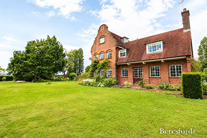 6 Bedroom Detached House To Rent In Stock Lane, CM4