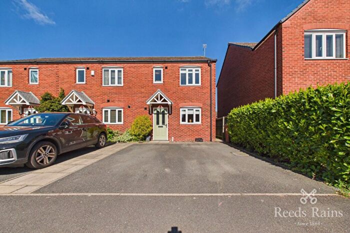 3 Bedroom End Of Terrace House For Sale In Kenneth Close, Prescot, Merseyside, L34