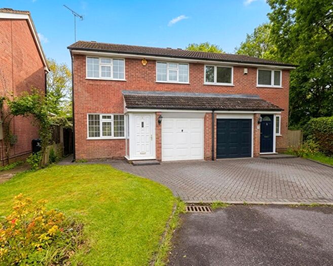 3 Bedroom Semi-Detached House For Sale In Dunoon Close, Holmes Chapel, CW4