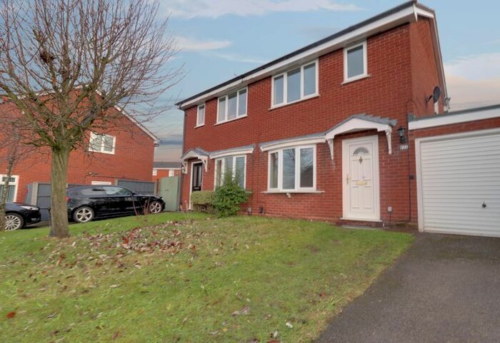3 Bedroom Semi-Detached House To Rent In Dreieich Close, Stafford ST16