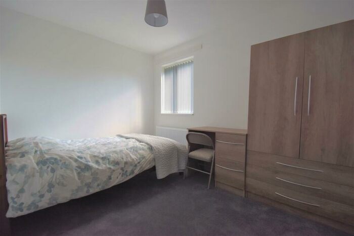 5 Bedroom End Of Terrace House To Rent In Cadnam, Harborne, B17