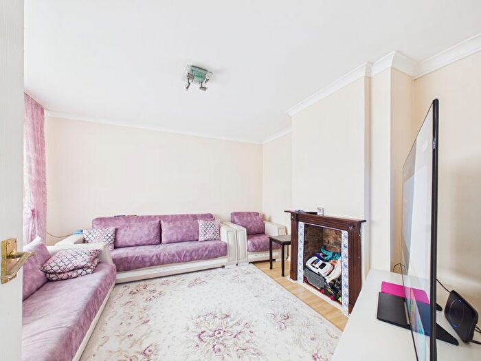 3 Bedroom Semi Detached House To Rent In Merchants Way, Canterbury, CT2