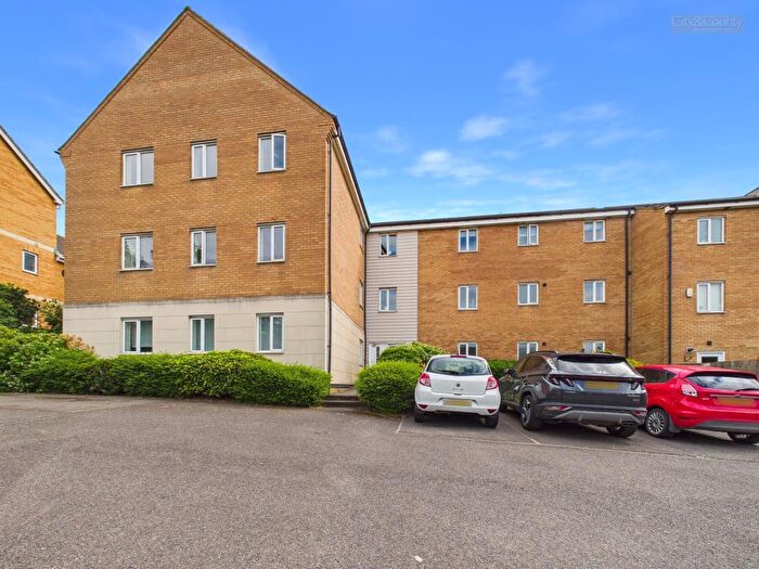 2 Bedroom Apartment For Sale In Clayburn Road, Hampton Centre, Peterborough, PE7