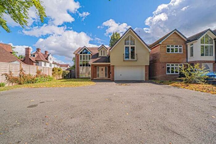 4 Bedroom Detached House For Sale In Alderbrook Road, Solihull, B91
