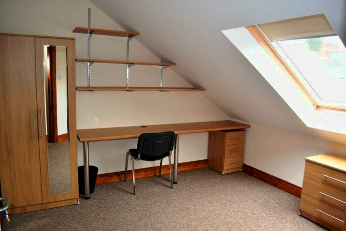 8 Bedroom Terraced House To Rent In Flora Street, Cathays, CF24