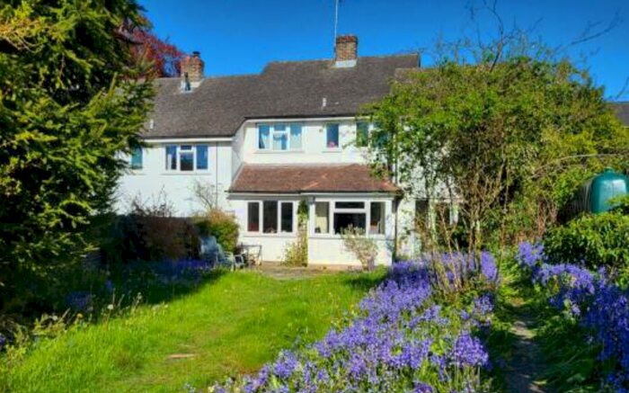 4 Bedroom End Of Terrace House For Sale In South Hill, SO32