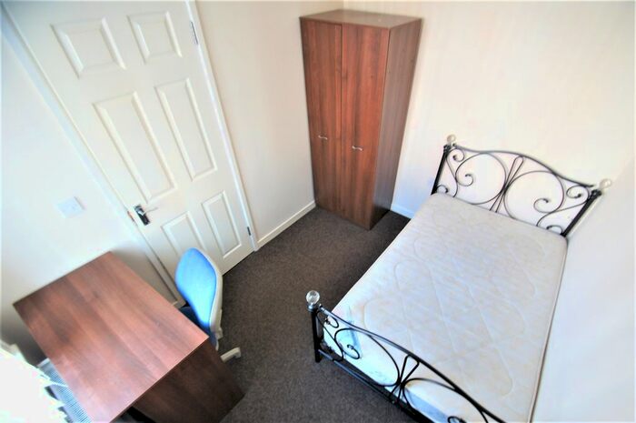 3 Bedroom Terraced House To Rent In St. Margaret Road, Coventry, CV1