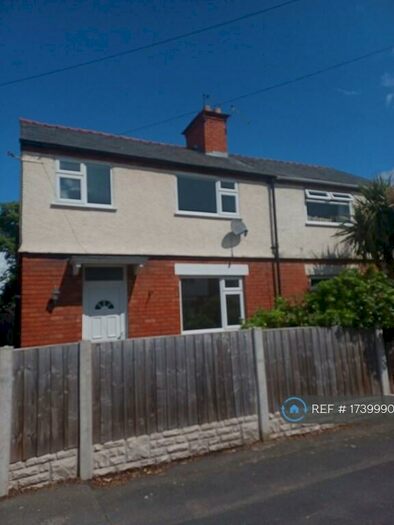 3 Bedroom Semi-Detached House To Rent In Dudleston Road, Ellesmere Port, CH66