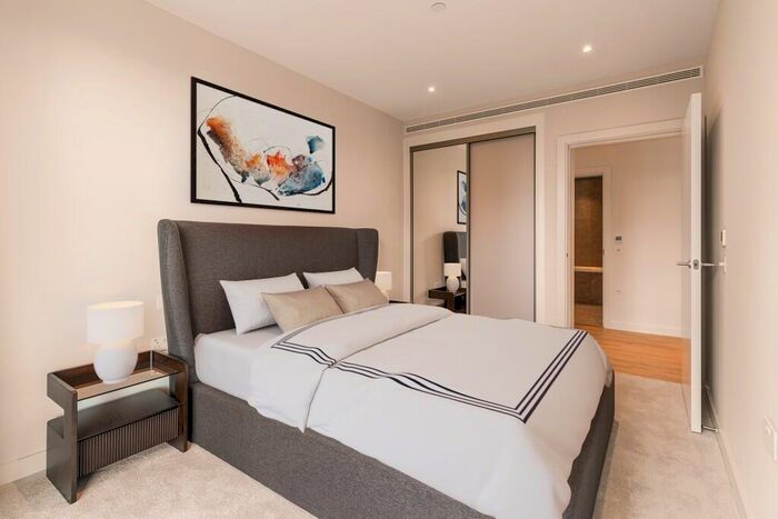 2 Bedroom Apartment To Rent In Nine Elms Lane, London, SW11
