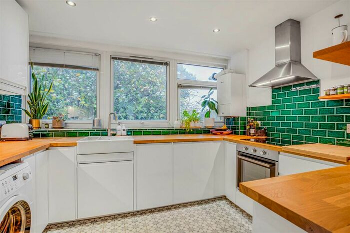 1 Bedroom Flat To Rent In Marlborough Road, Upper Holloway, N19
