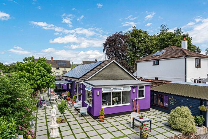 2 Bedroom Detached Bungalow For Sale In Rectory Road, Dolton, EX19