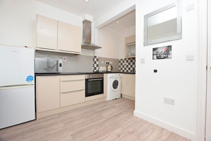 1 Bedroom Flat To Rent In Codrington Hill London, SE23