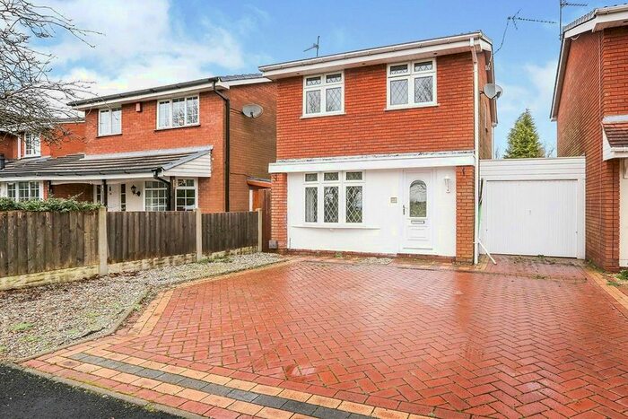 3 Bedroom Detached House To Rent In The Greens Edge Hill Drive, Perton, Wolverhampton, WV6