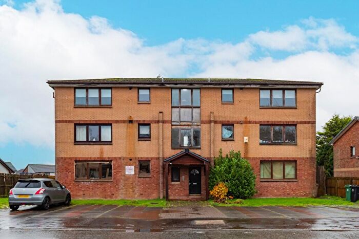 3 Bedroom Flat For Sale In Glencoats Drive, Paisley, Renfrewshire, PA3