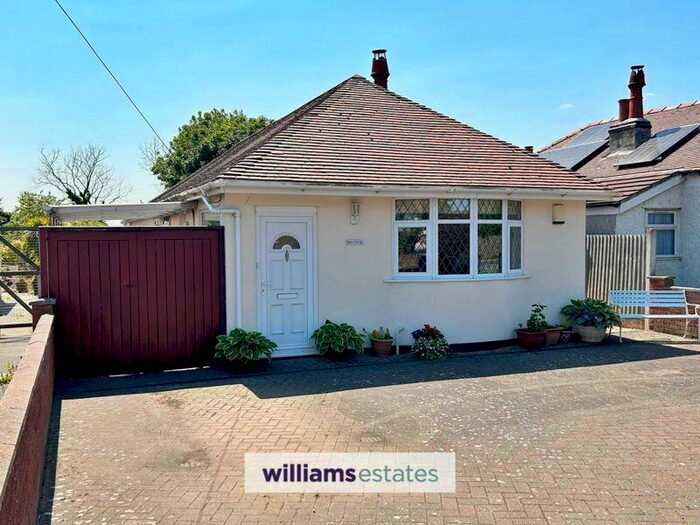 3 Bedroom Detached Bungalow For Sale In Abergele Road, Rhuddlan, LL18