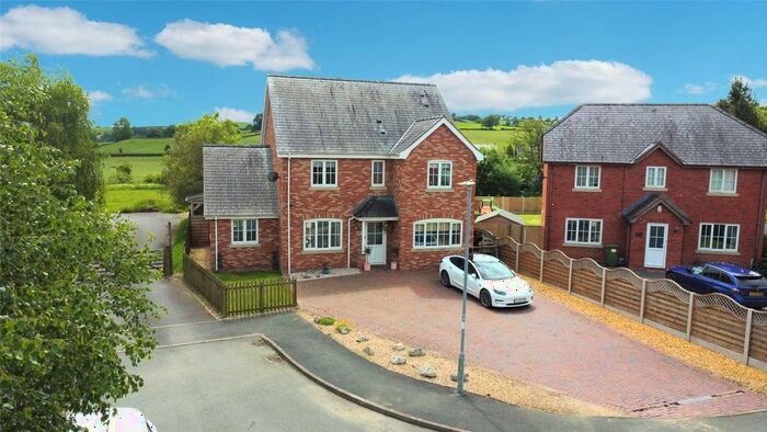 4 Bedroom Detached House For Sale In Parc Hafod, Tregynon, Newtown, Powys, SY16