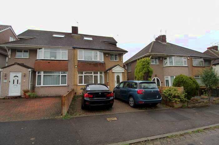 4 Bedroom Semi-Detached House To Rent In Thirlmere Road, Bristol, BS34