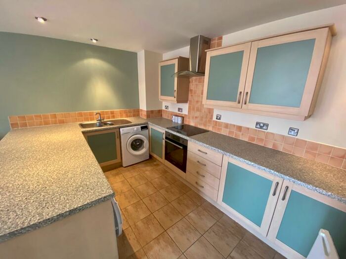 2 Bedroom Apartment To Rent In Parkgate, Upper College Street, Nottingham, NG1