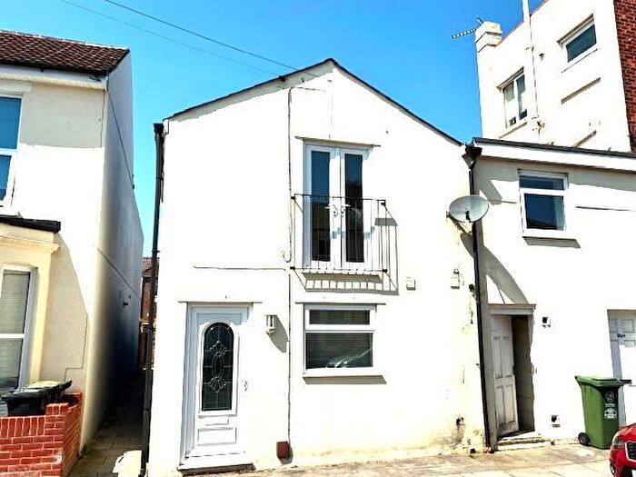 1 Bedroom End Of Terrace House To Rent In Jubilee Road, Southsea, PO4
