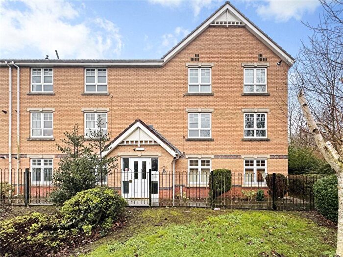 2 Bedroom Flat For Sale In Wearhead Drive, Sunderland, Tyne And Wear, SR4