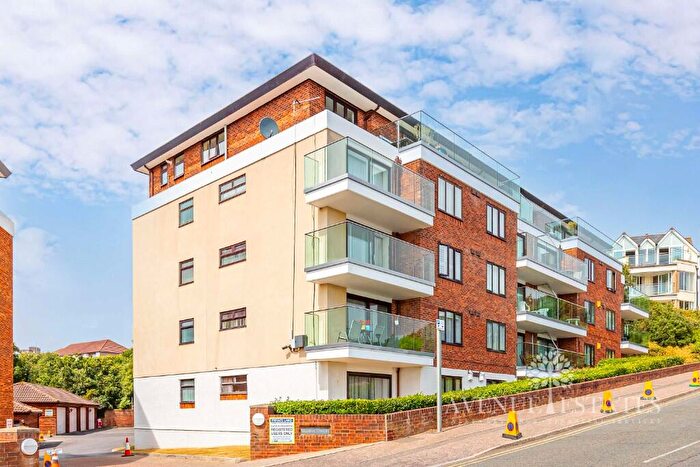 2 Bedroom Flat For Sale In The Marina, Bournemouth, Dorset, BH5