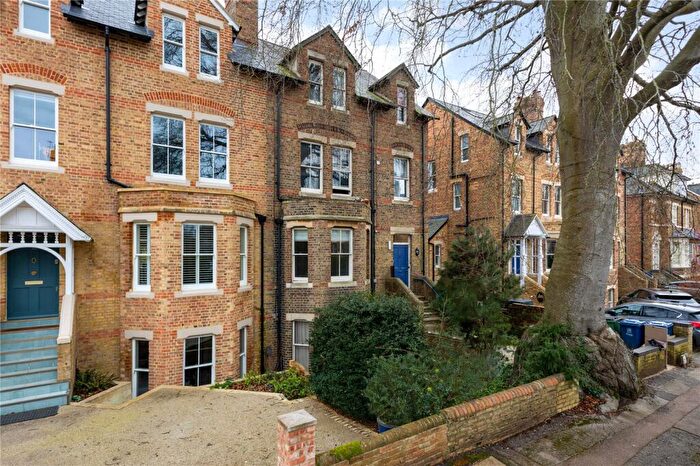1 Bedroom Apartment To Rent In Warnborough Road, Oxford, Oxfordshire, OX2