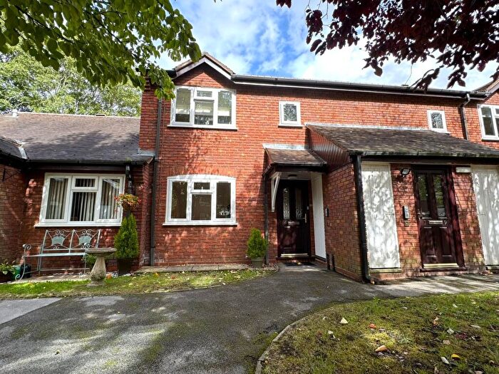 1 Bedroom Flat For Sale In Station Road, Barton Under Needwood, Burton-on-Trent, DE13