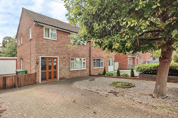 3 Bedroom Semi-Detached House For Sale In Arden Way, Market Harborough, LE16