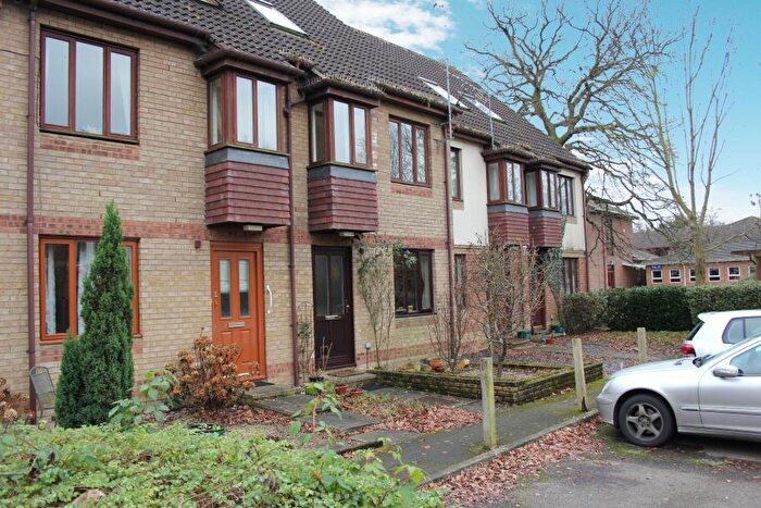 1 Bedroom Maisonette To Rent In Woking, Surrey, GU21